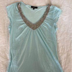 NWOT Express tee with detailed neckline Medium